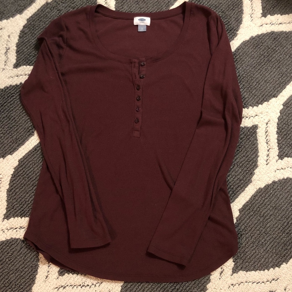 Women’s Old Navy Henley